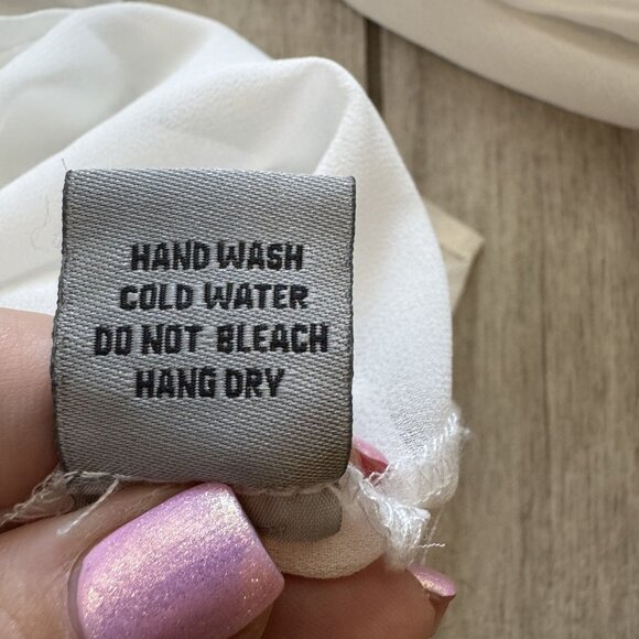 Guess White‎ Sheer Button-Up Blouse With Gold Accents Size M - Picture 6 of 8